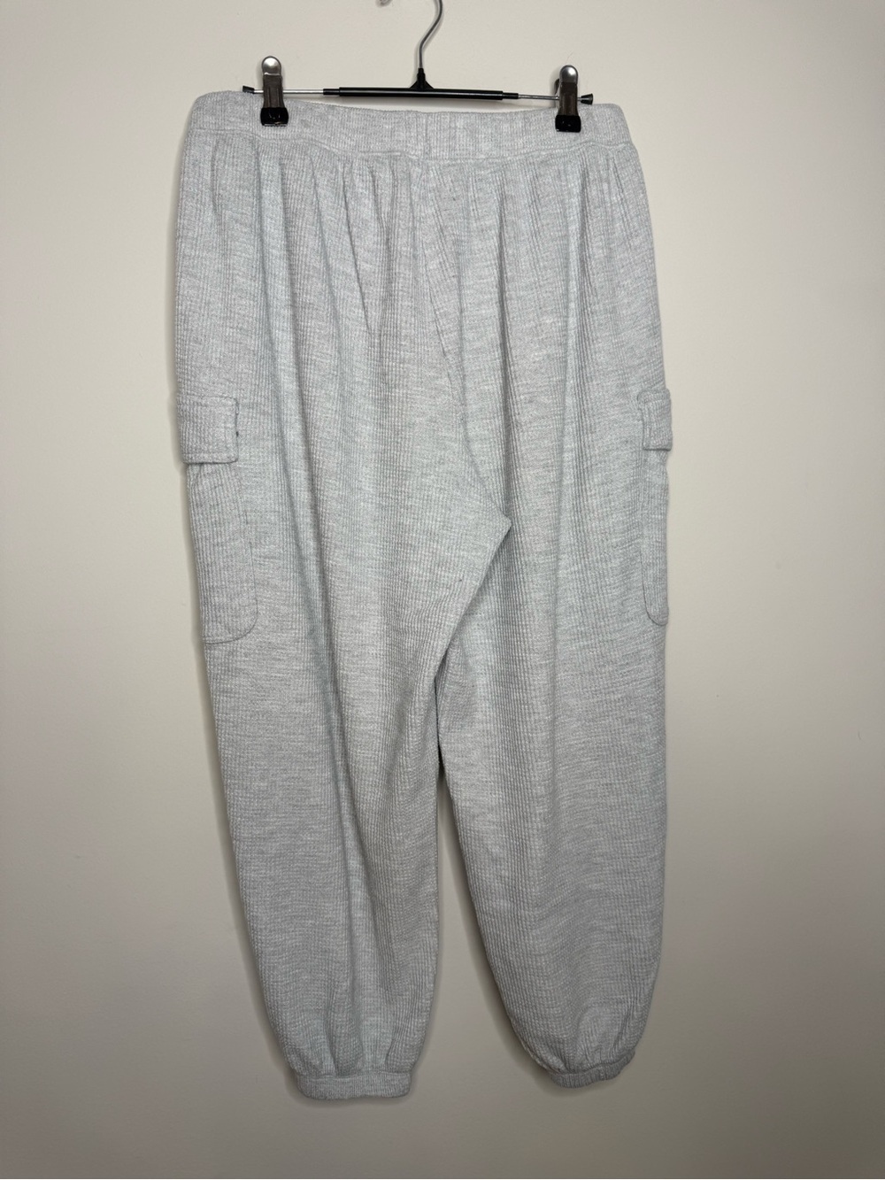 Aerie Light Gray Waffle Cargo Knit Joggers - Picture 5 of 7